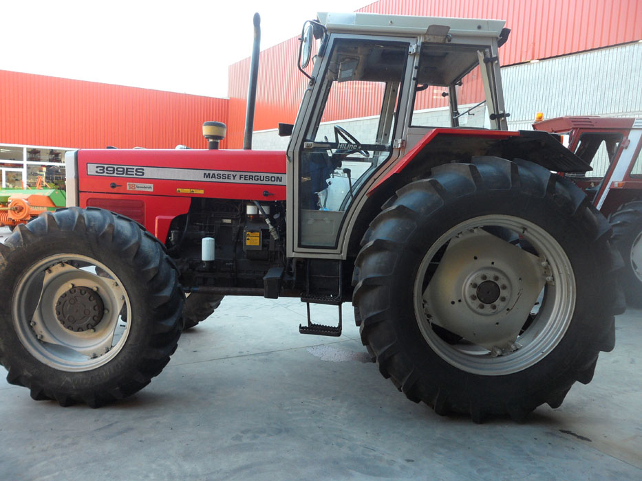 Tractor Massey